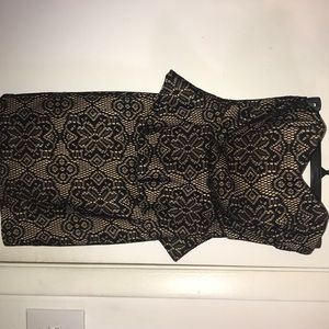 Sweetheart styled top dress.